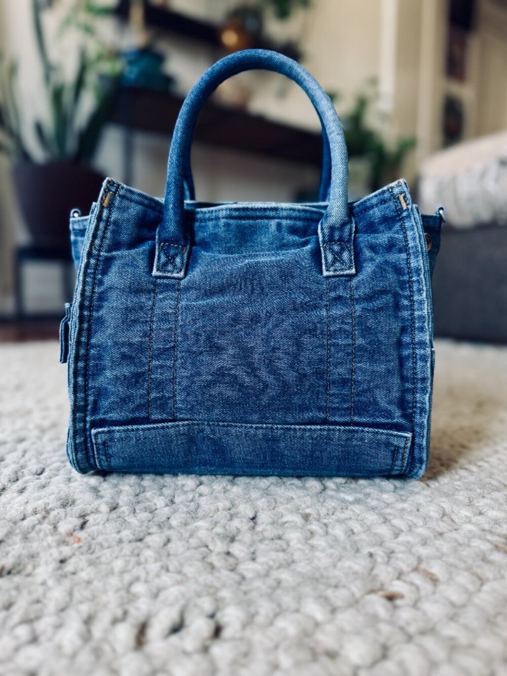 NWT Gap Denim Five Pocket Tote | Small in Light Wash - Picture 3 of 7